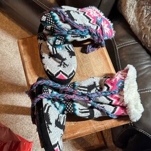 Muk Luks Black Textured Sole Slippers